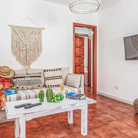 Sleeps 4 Pool Wifi * Corralejo